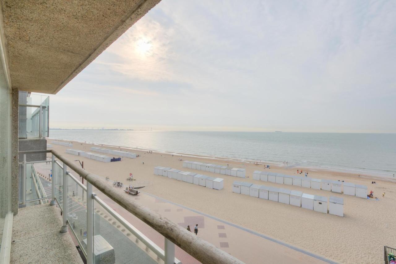 Appartementen Op De Zeedijk In Knokke Op De 3E En 4E Verdieping Van Logie Marie Exterior photo