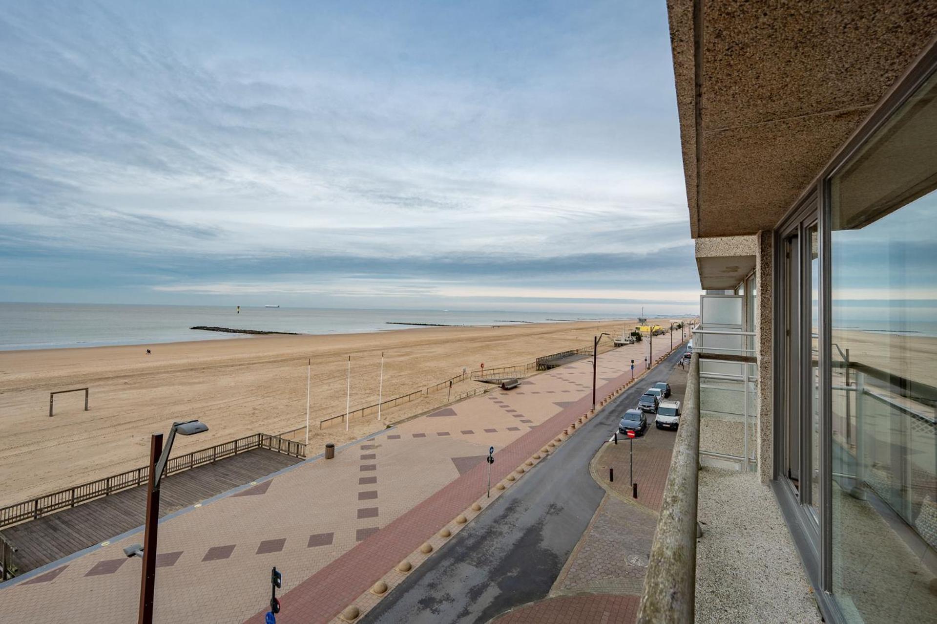Appartementen Op De Zeedijk In Knokke Op De 3E En 4E Verdieping Van Logie Marie Exterior photo