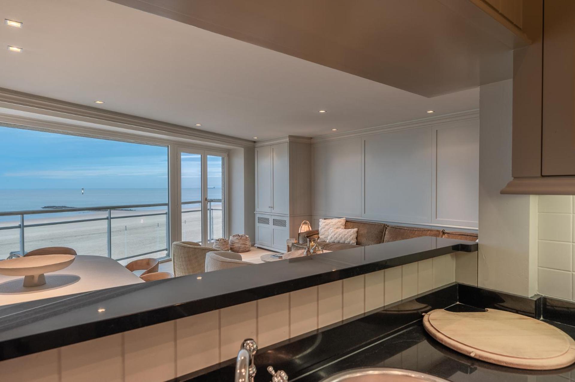 Appartementen Op De Zeedijk In Knokke Op De 3E En 4E Verdieping Van Logie Marie Exterior photo