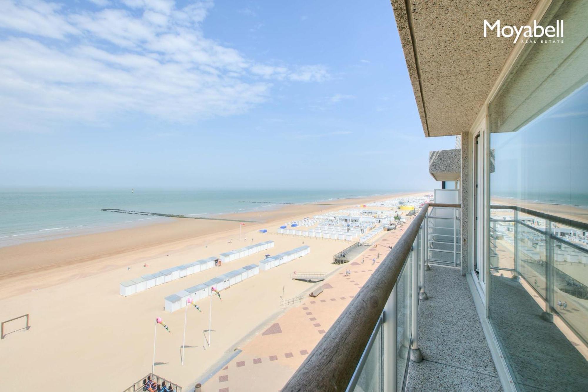 Appartementen Op De Zeedijk In Knokke Op De 3E En 4E Verdieping Van Logie Marie Exterior photo